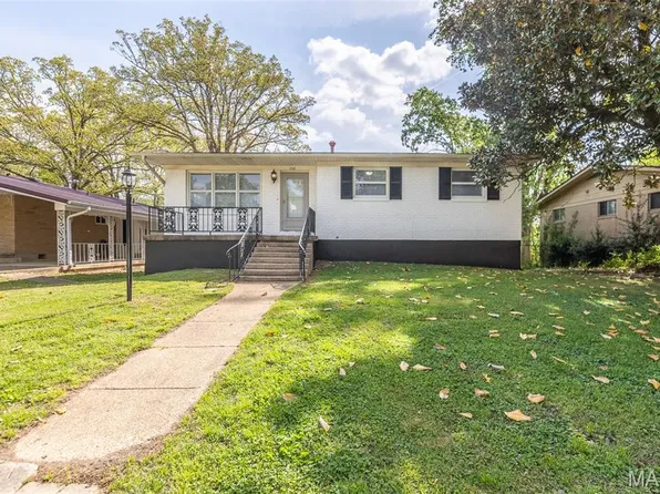 1418 Woodland Dr, Poplar Bluff, MO 63901