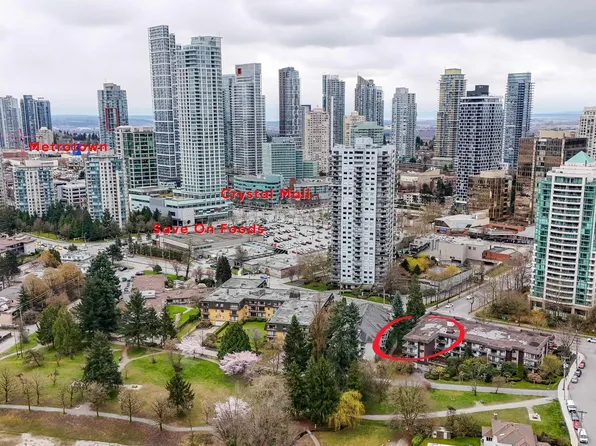 4345 Grange St #304, Burnaby, BC V5H 1P4