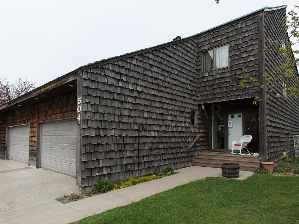 1st image of 504 37th Ave S