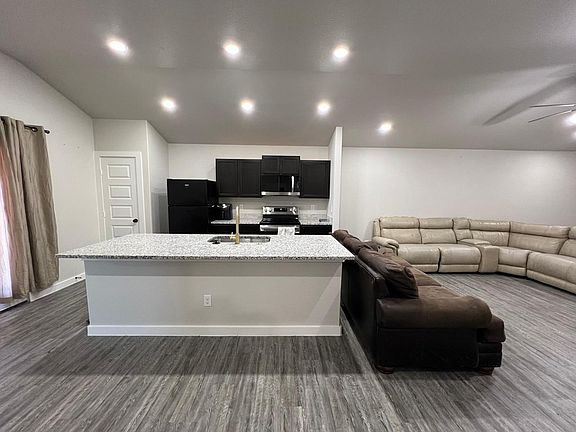 2nd image of 540 Boxelder Dr