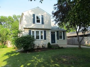 121 Seneca Ave, Elyria, OH 44035