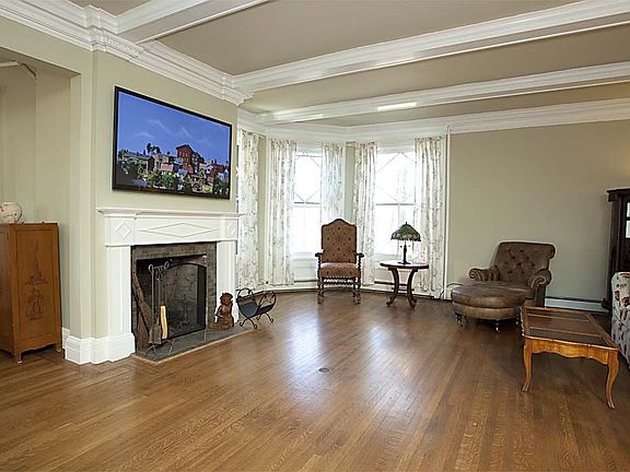 3 52 Prospect HL.jpg