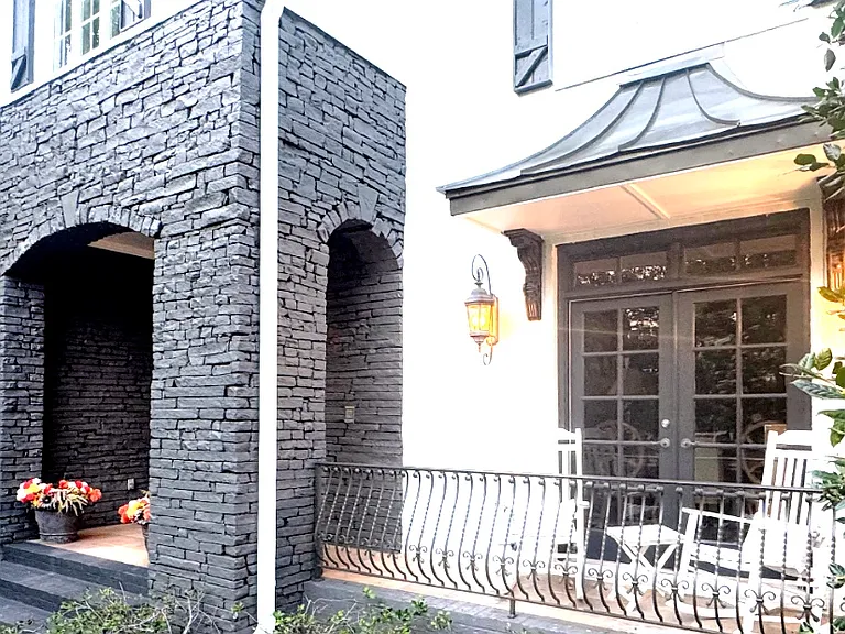 1500 Woodridge Pl — Photo 4