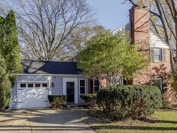 9451 Crawford Ave, Evanston, IL 60203