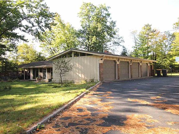 4th image of 153591 Lodgepole Ave