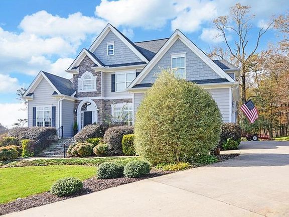 2nd image of 608 Country Meadow Dr