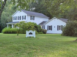 4 Colony Dr, Hampden, MA 01036