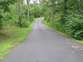 3rd image of 865 Scarlett Dr