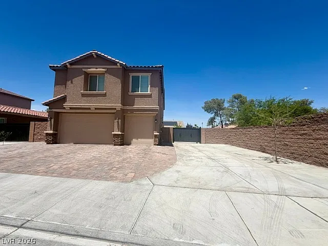6460 W Diablo Dr