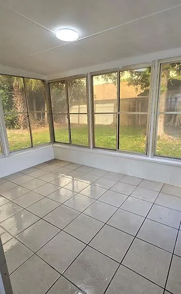 345 S Venice Blvd — Photo 19