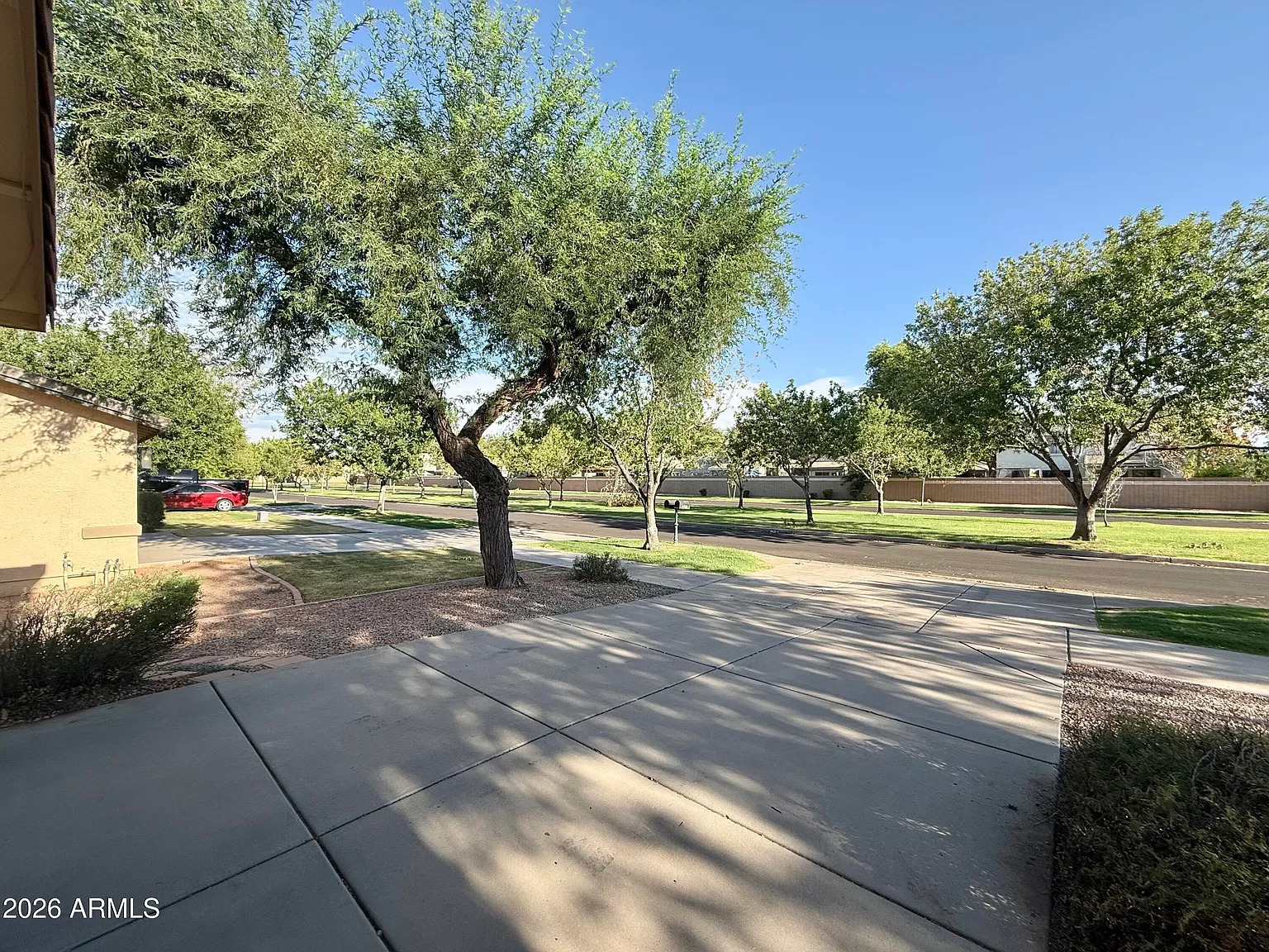 3 bed, 2.0 bath, 1699 sqft, $2,250 — Photo 4