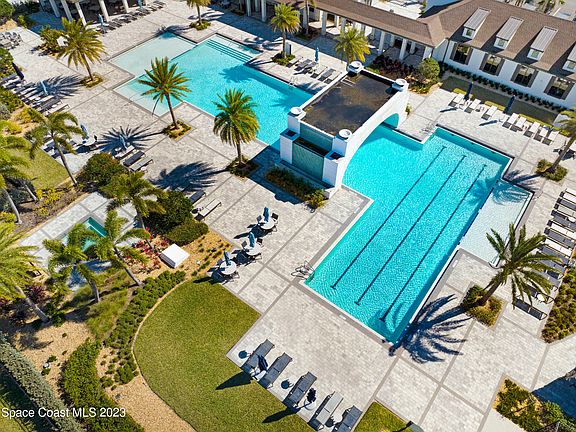 3rd image of 8833 Alister Dr