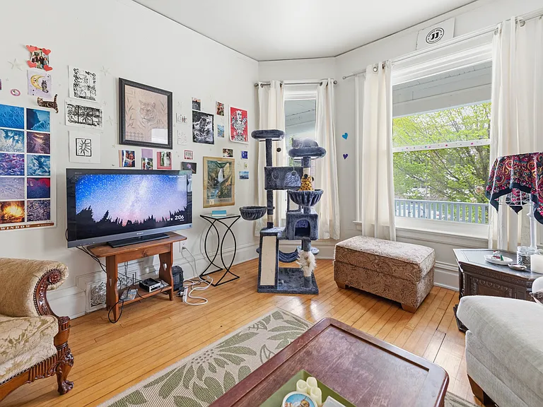 2638 N Farwell Ave #2638 — Photo 6