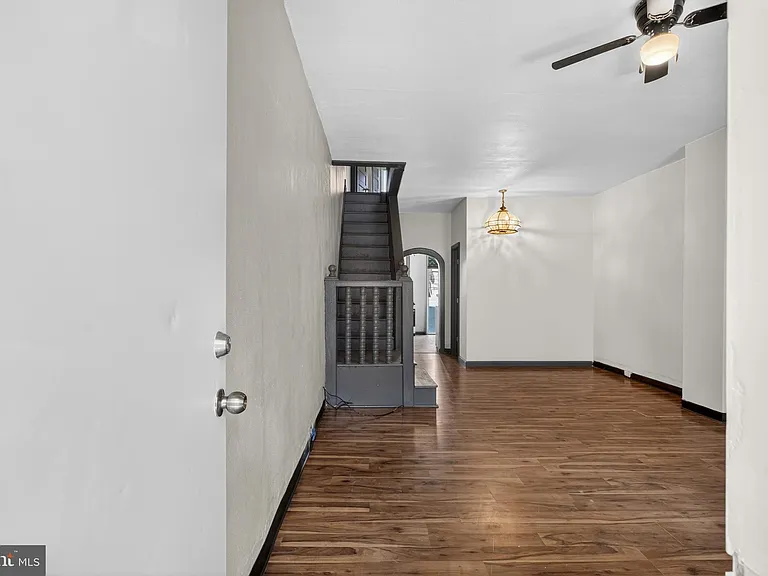 3324 N Philip St — Photo 3