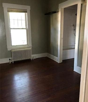 5th image of 408 Brightwood Ave