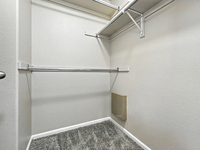 5255 Memphis St #312 — Photo 32