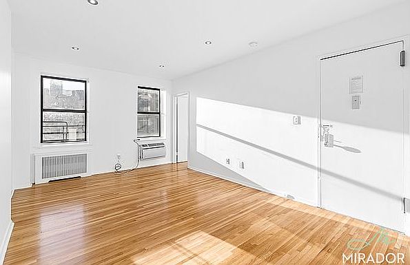 1st image of 1560 York Ave APT 4A