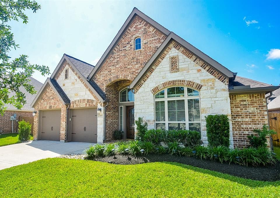 1st image of 1809 Parkwater Cove Ct