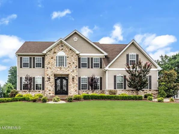12 Whispering Grove Boulevard, Jackson, NJ 08527