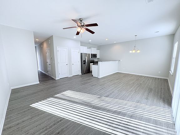 2nd image of 126 Heritage Place Dr #1