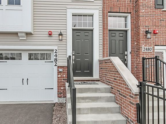 3rd image of 2482 Huntleigh Ln #10.05