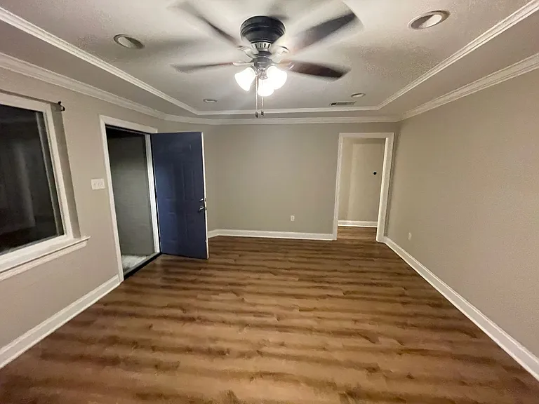 3715 Winbourne Ave — Photo 15