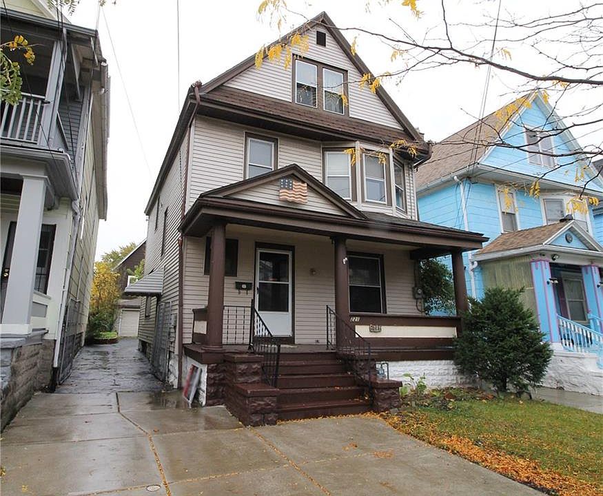 1st image of 221 Crowley Ave