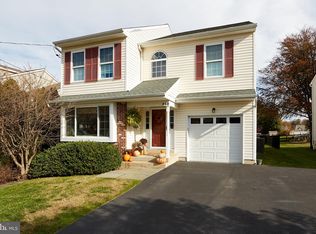 549 Royal Ave, Havertown, PA 19083