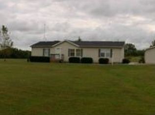 7001 SE 61st St, Tecumseh, KS 66542