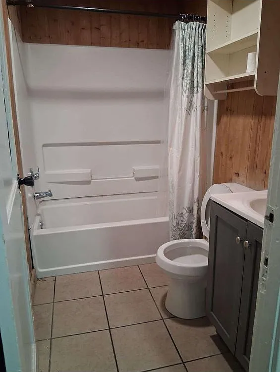 3 bed, 1.0 bath, 1120 sqft, $1,350 — Photo 4