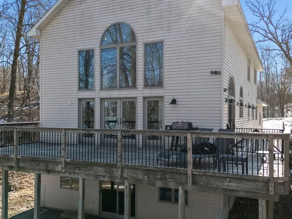 847 207th St, Dresser, WI 54009