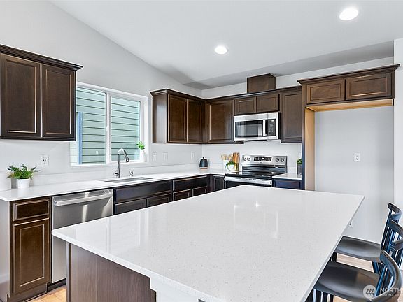 5th image of 27901 75th Drive NW