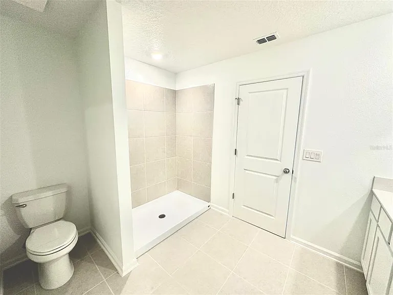 1231 Belle Isle Ln — Photo 17