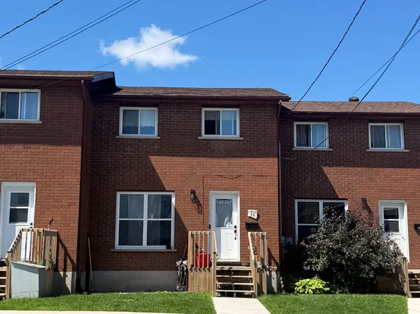 1 Caroline St #C, Kawartha Lakes, ON K9V 1T2
