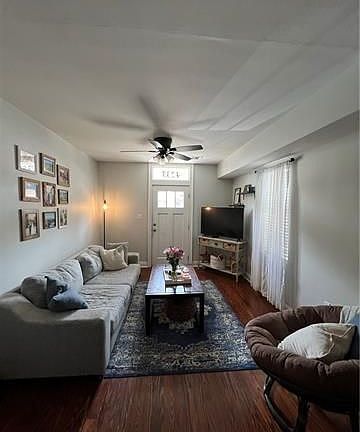 2nd image of 4235 Ulloa St