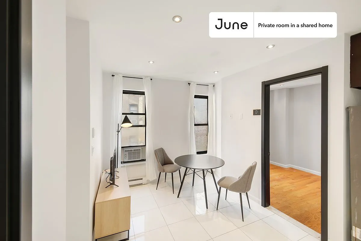 Twin bedroom in 4 bed/2 bath home in Upper West Side #761 B — Photo 4