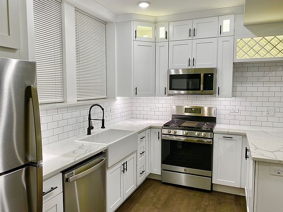 2nd image of 3657 N Whipple St #2R