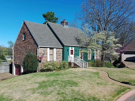 2nd image of 1204 N Point Ln