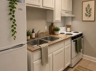 Debby Apartments, Cincinnati, OH 45208
