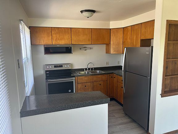 2nd image of 1024 Hunt Ave #0