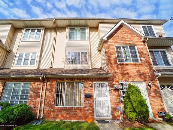 2nd image of 246 Bruckner Ave #246