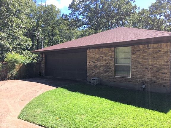 4th image of 1208 Edgewood Cir
