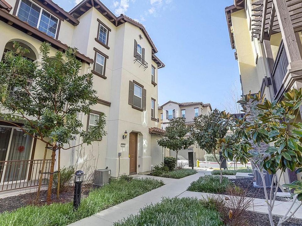 1st image of 1029 Coriander Walkway