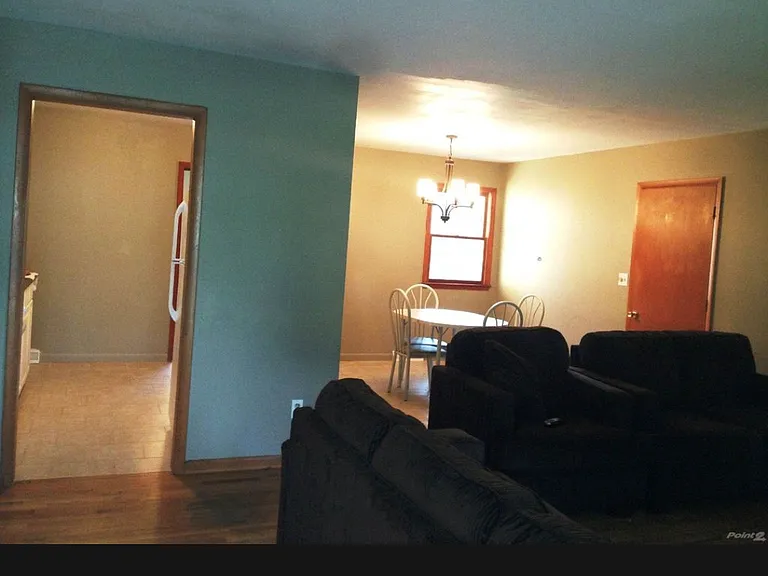 3522 W Fairington Dr — Photo 2