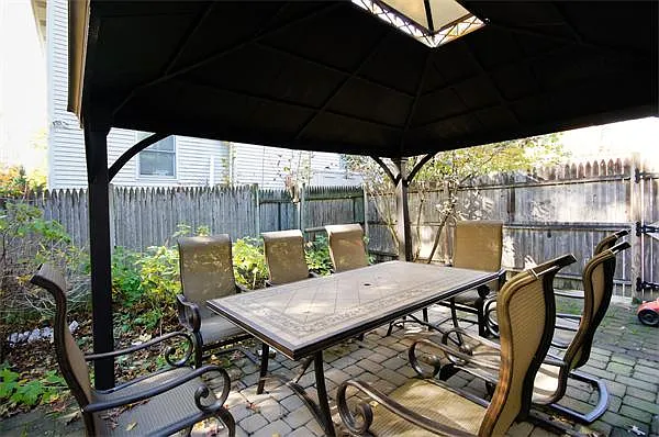 22 Westlund Rd — Photo 24