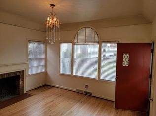 4325 NE Halsey St APT 16, Portland, OR 97213