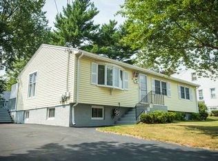 10 Heath St, Riverside, RI 02915
