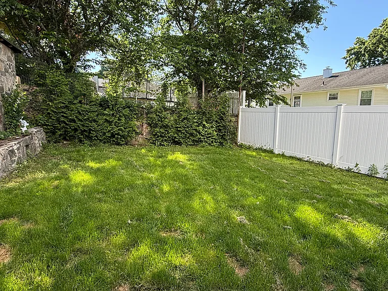 69 Cos Cob Ave #1 — Photo 25
