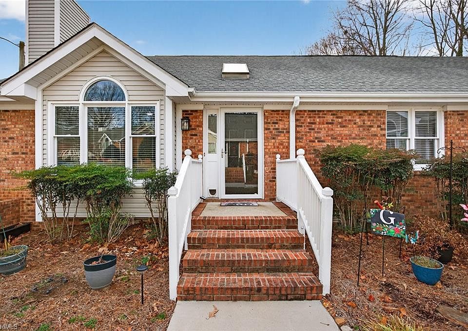 1st image of 2054 Hearthwood Ct