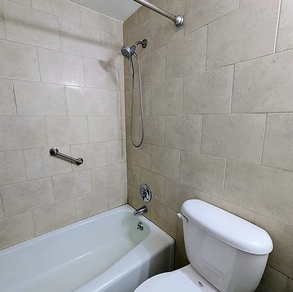 89 Pleasant St #C1 — Photo 10